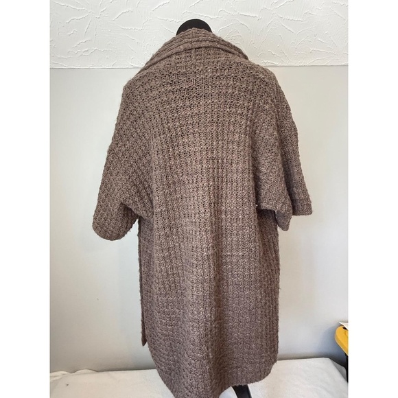 Chico's Cardigan Womens Size 2 Taupe Short Sleeved Chunky Knit  Cozy Soft Warm - Picture 2 of 9